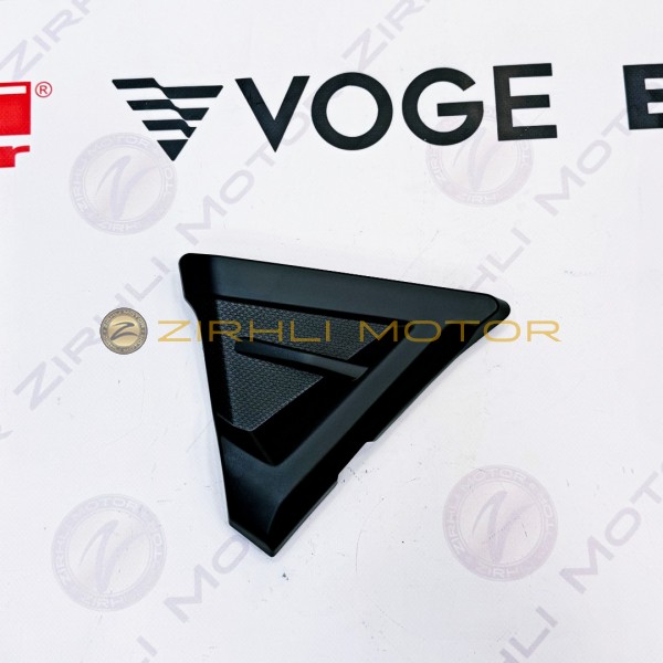 Voge R125 Akü Kapak Sağ
